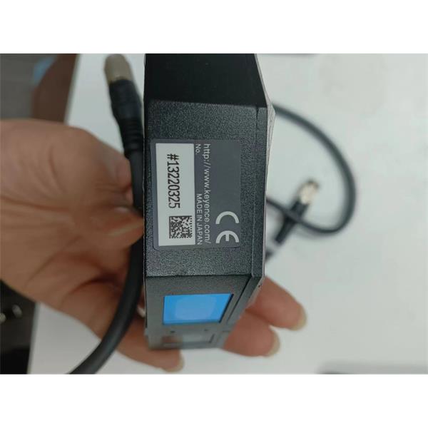 KEYENCE基恩士LK-G3000系列高速高精度CCD激光位移傳感器感測(cè)頭LK-G30