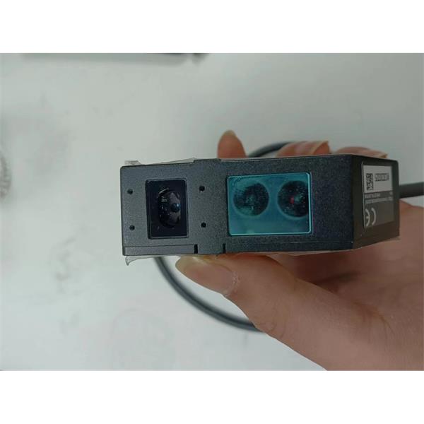 KEYENCE基恩士LK-G3000系列高速高精度CCD激光位移傳感器感測(cè)頭LK-G30