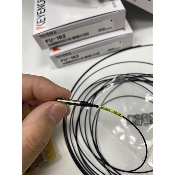 KEYENCE超小型數(shù)字激光傳感器放大器單元LV-N11CN